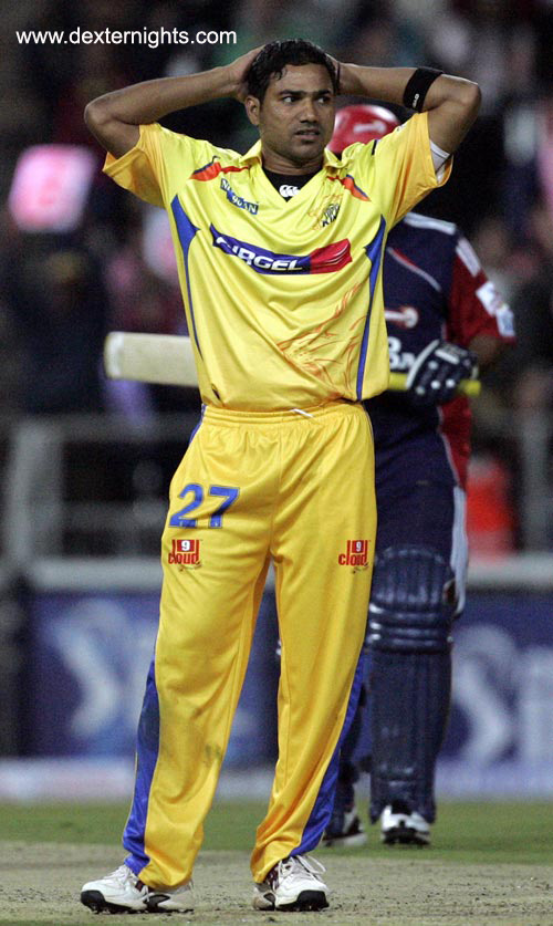 Shadab Jakati picture of getting 4 wickets against Delhi Daredevils Shadab Jakati picture of getting 4 wickets against Delhi Daredevils