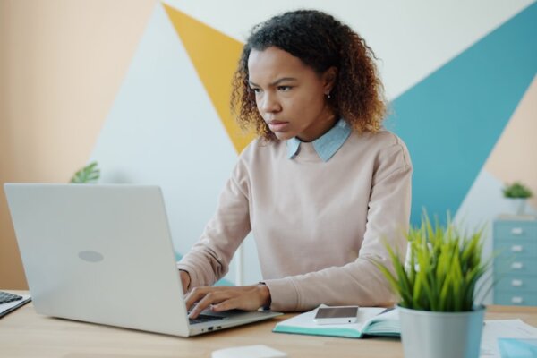 Meta’s Morale Crisis: CPO Janelle Gale Refuses to Rule Out Further Layoffs Amidst Employee Anxiety