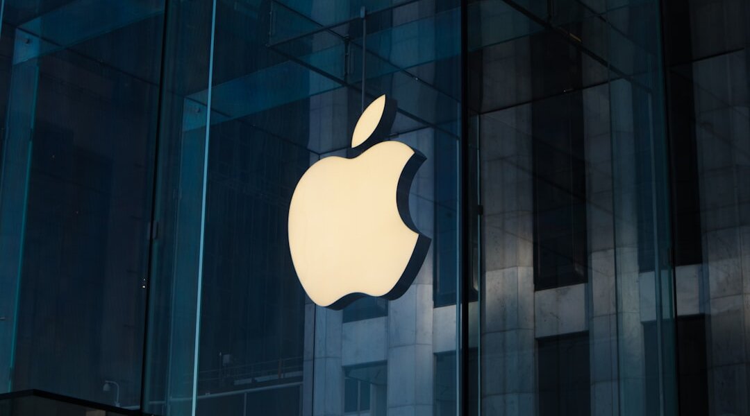 Tech Tremors: Apple Shares PLUNGE After Surprise AI Acquisition Report – What Wall Street Isn’t Telling You!