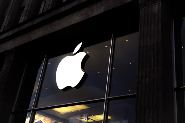 Apple’s Plunge: Navigating the Unprecedented Tech Supply Chain Panic