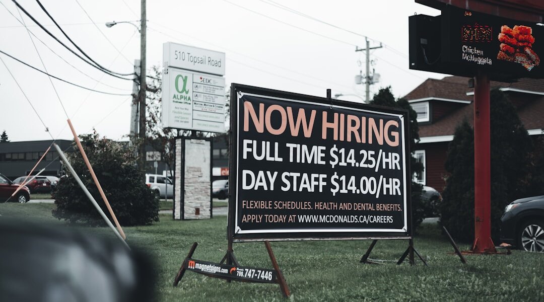 Red Alert: Major Layoffs Strike Tech, Manufacturing, and Services – Is a New Economic Reality Dawning?