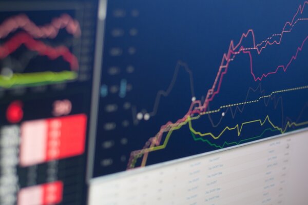 Tech Earthquake: Billion-Dollar Stock Plunge Rocks GlobalTech Innovations After Unexpected Earnings Warning